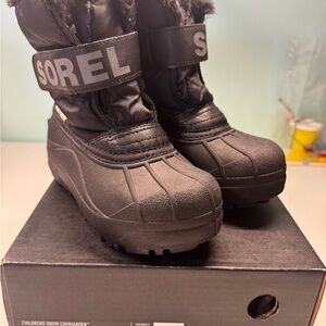Sorel Kids' Snow Commander Boots - Black and Charcoal